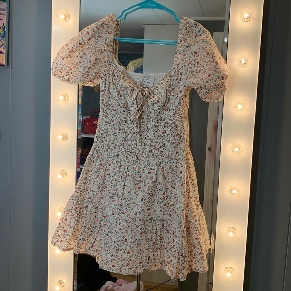 Sabo Skirt Cream Floral Mini Dress